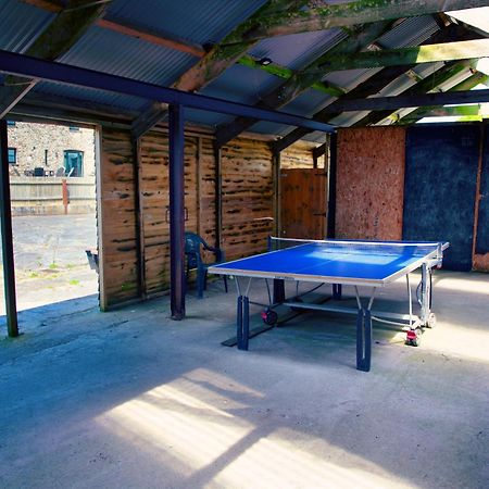 The Big Cwtch Shepherd'S Hut Kidwelly Exterior foto